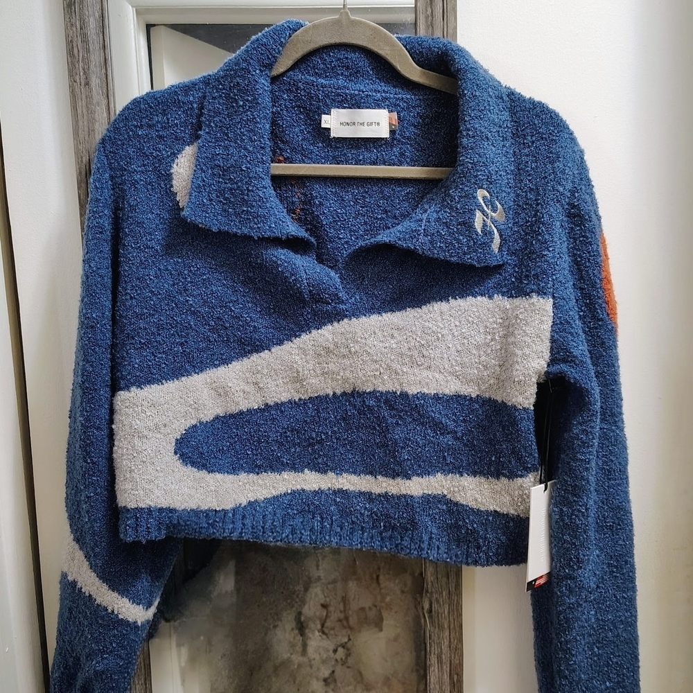 Honor The Gift Blue and White V-Neck Sweater - Picture 2 of 4